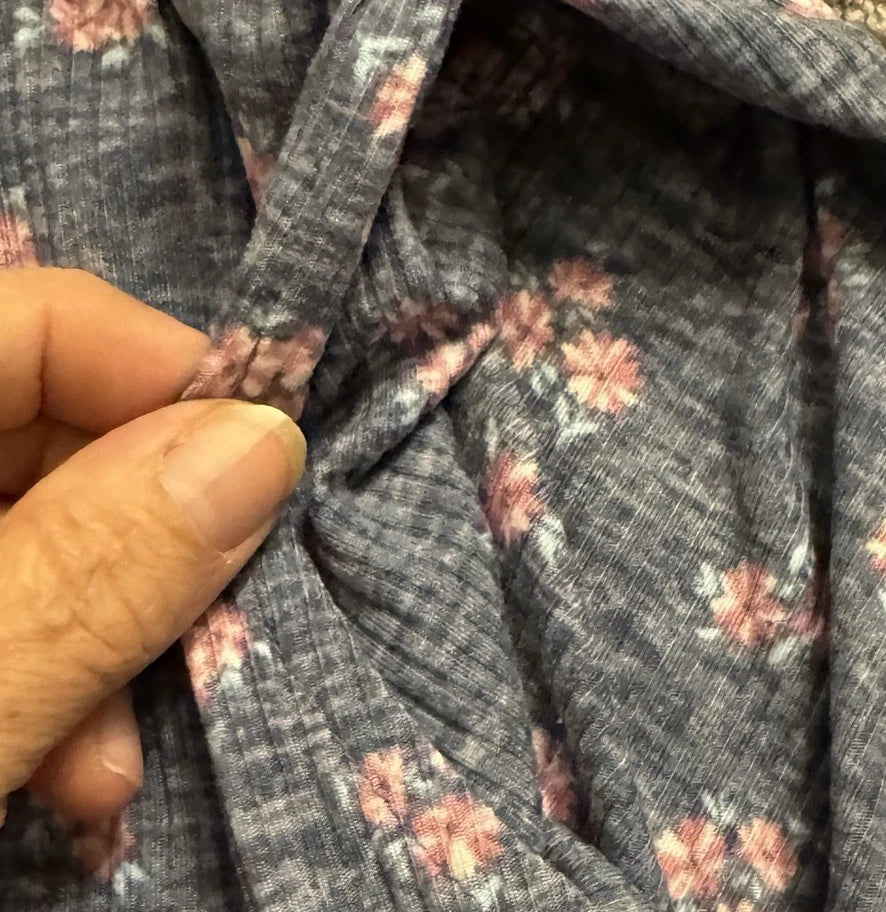 LAURA ASHLEY Pajama Set Womens 1X-Large Gray Pink Floral Short Sleeve Top/Pants