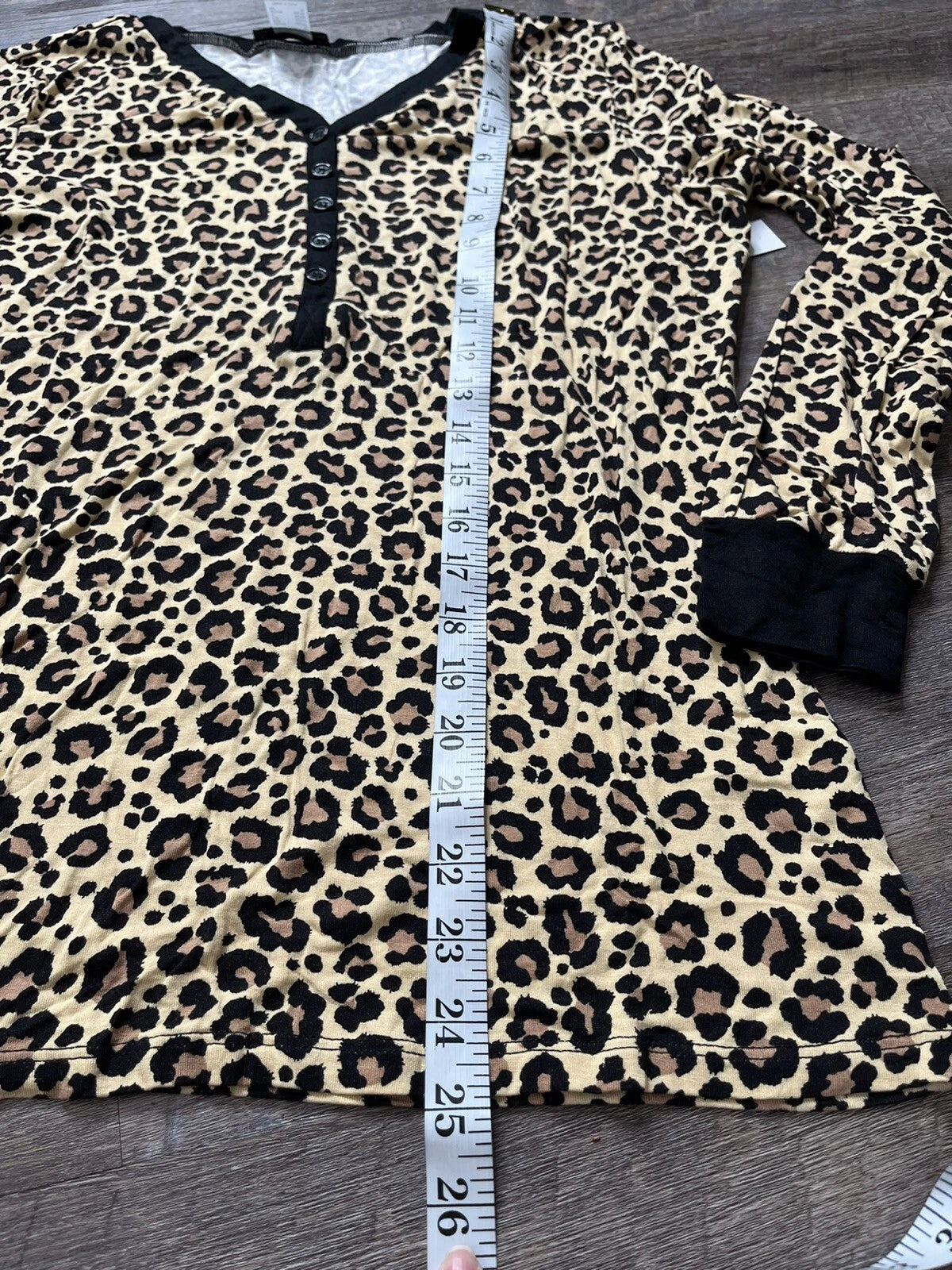 Venus Womens 2 Piece Animal Print Pajama Set Size Medium K8