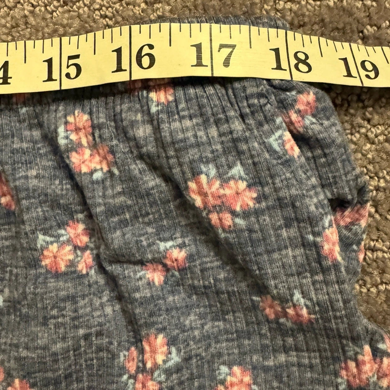 LAURA ASHLEY Pajama Set Womens 1X-Large Gray Pink Floral Short Sleeve Top/Pants