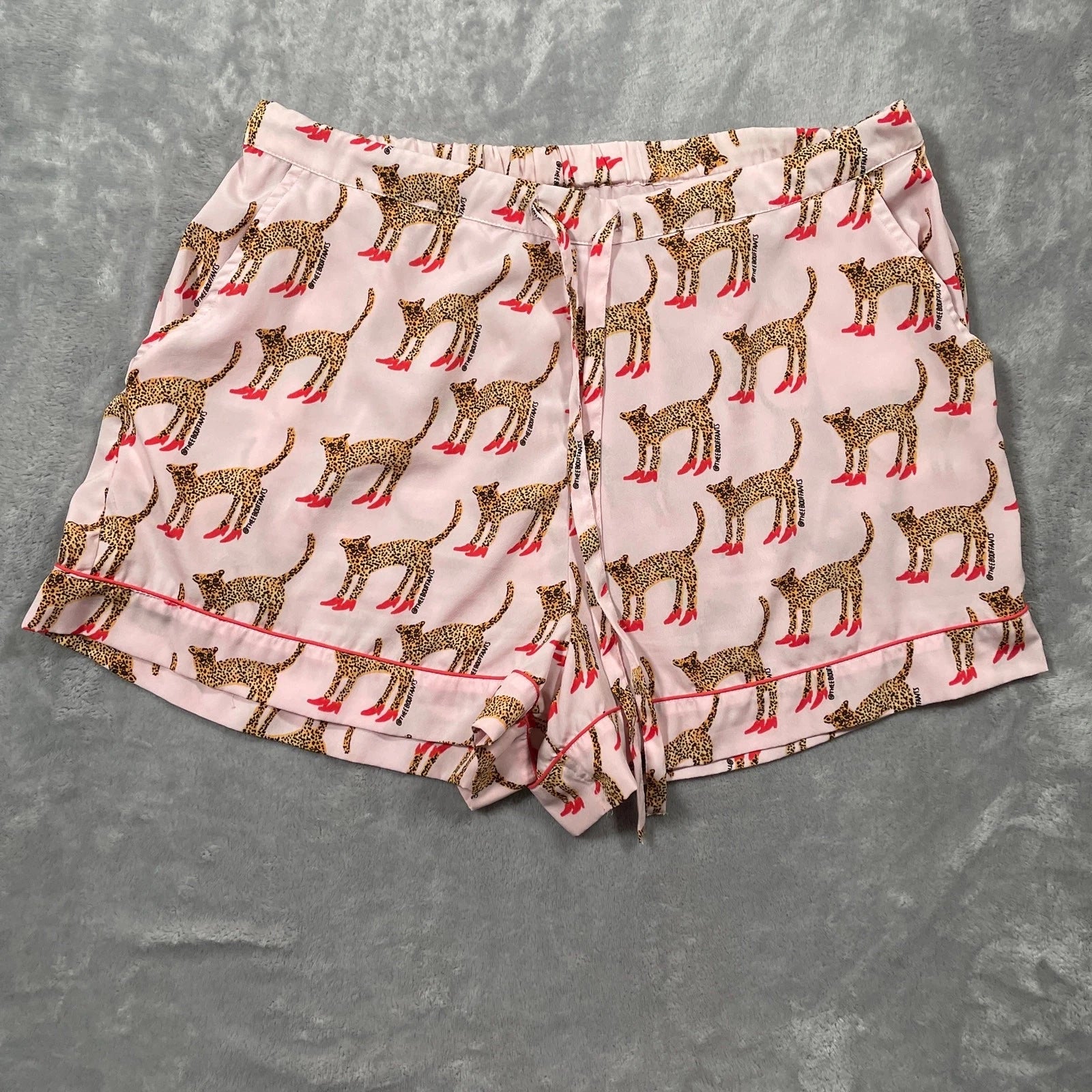 Bouffants Broken Hearts Pajama Set Women Large Pink Cheetah Novelty Sleep Lounge