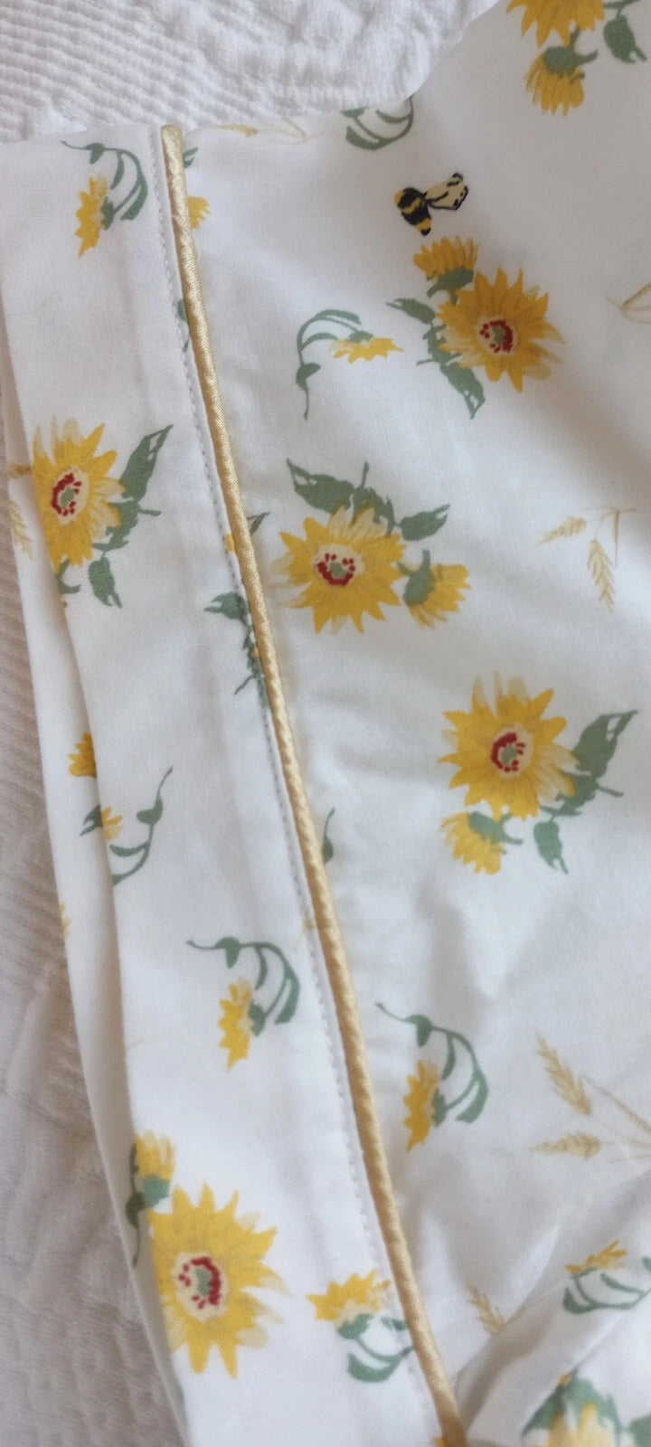 Cuddledown Short Pajama Set, Womens XL Button Top, Yellow Flower and Bee Design