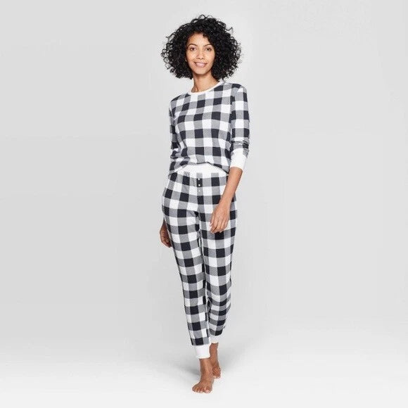 Stars Above Woman's 2-Piece Black & White Buffalo Check Thermal Pajama Set - XL
