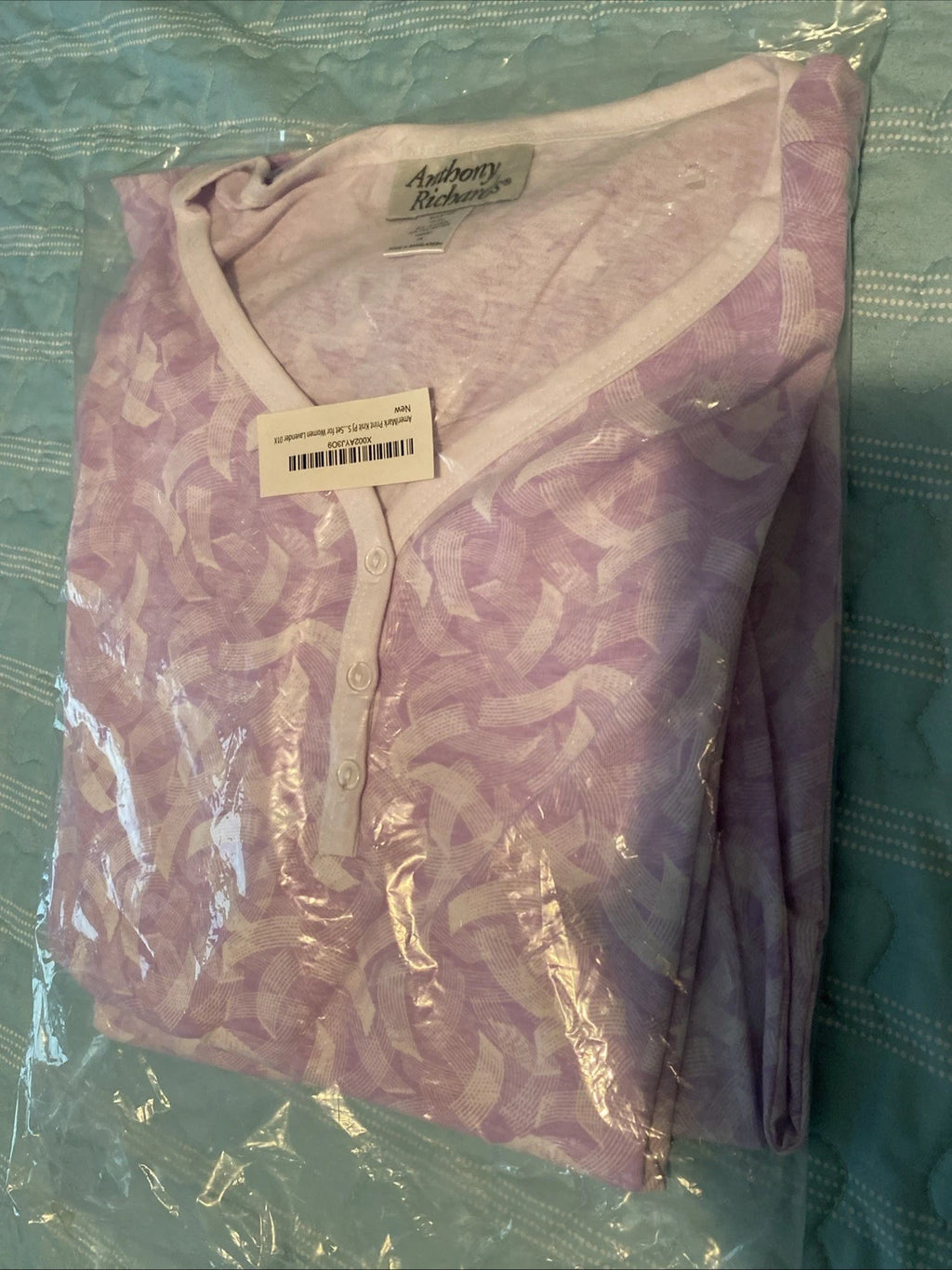 V-Neck Lace Trim Floral Pattern 2-Piece Pajama Set 1x Size