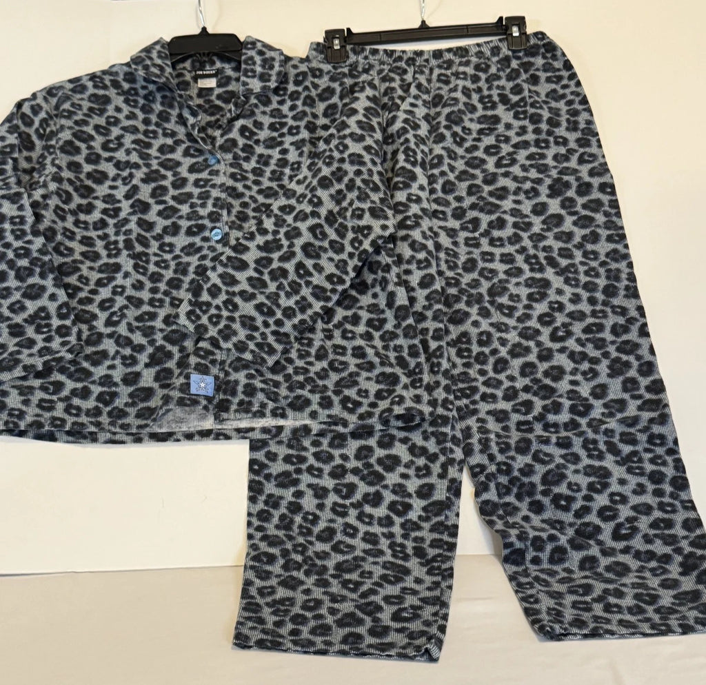 Joe Boxer Gray & Black Leopard Print  2 Piece Cotton Flannel Pajama Set Medium