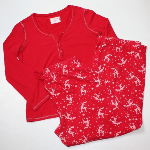 Jessica Women's Winter Holiday Christmas Pajamas PJs with Reindeer size M 10-12